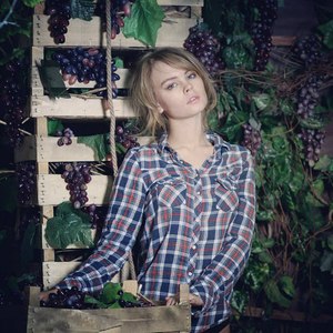 5928b75929227_095BZ010byJuliaSmirnova.thumb.jpg.b5b24c111bf1202cd4ef1a034ef58f78.jpg