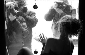 5928ba37bb3e1_15herVK0230--backstage.thumb.jpg.237cbfc3a56528d07f8e9cfd8c6fd819.jpg
