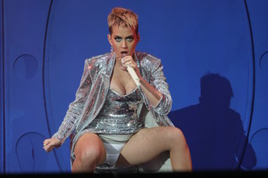   katyp280517BZNimage135.jpg