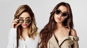 592c2d4e0e859_hailee-steinfeld-privC3A9-eyewear-photoshoot-2017-6.thumb.jpg.2bf2cc14b31d860828080914155e1bf6.jpg