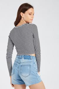 8049211-17-1.jpg