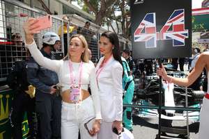 Adriana-Lima-at-Monaco-Formula-One-Grand-Prix--09.thumb.jpg.8b4d6281d2701afe8941f5a3d6be5eba.jpg