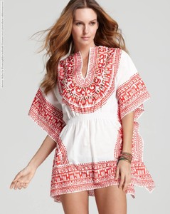 Autumn-Holley-for-Bloomingdales-lookbook-Summer-2012-photo-shoot-034-819x1024.thumb.jpg.1b46172f57d851c8b12784c722fe1a52.jpg