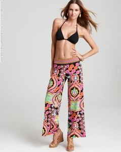 Autumn-Holley-for-Bloomingdales-lookbook-Summer-2012-photo-shoot-038-819x1024.thumb.jpg.966fbbaa5f1bc6f78c429f9d7847b5ac.jpg