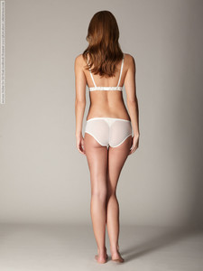Autumn-Holley-for-Gilt-Blush-lookbook-Summer-2012-photo-shoot-025-768x1024.jpg