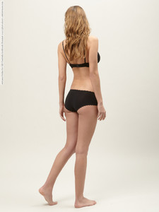 Autumn-Holley-for-Gilt-Cosabella-lookbook-Summer-2012-photo-shoot-032-768x1024.thumb.jpg.677cabd989b5e9ec09e3b50d9ffe9e05.jpg