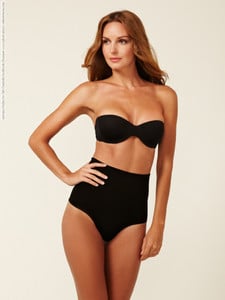 Autumn-Holley-for-Gilt-Cosabella-lookbook-Summer-2012-photo-shoot-100-768x1024.jpg