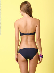 Autumn-Holley-for-Gilt-Kushcush-by-Kerry-Cushman-lookbook-Summer-2012-photo-shoot-040-768x1024.jpg