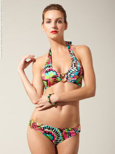 Autumn-Holley-for-Gilt-Milly-lookbook-Summer-2012-photo-shoot-057-768x1024.jpg