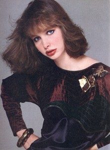 Blanch_Vogue_US_June_1983_01.thumb.jpg.474af10a7337adf232bf818a03c9b6cc.jpg