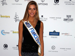 Camille-Cerf-Miss-France-2015-soiree-glamour-pour-la-vente-aux-encheres-des-Sapins-de-Noel-des-createurs-Photos.jpg