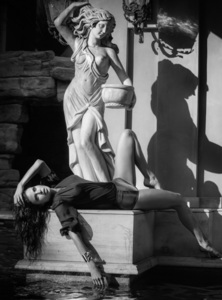 JULIA-LESCOVA-STATUESQUE-By-Lesa-Amoore-12_445_445.jpg