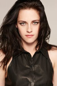 Kristen-on-SWATH-Promo-Phootoshoot-outtakes-kristen-stewart-30727794-1000-1500.jpg