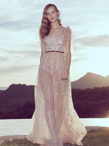 Monique-Lhuillier-V-Neck-Tulle-Gown.jpg