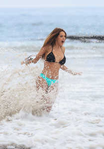 Nabilla-Benattia-Sexy-58.jpg