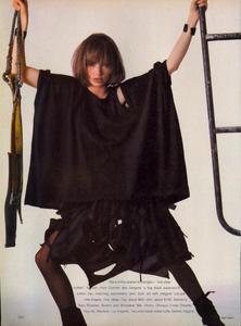 Stern_Vogue_US_March_1983_07.thumb.jpg.f5db01f1ebc974b8fe05a1d65678ce16.jpg