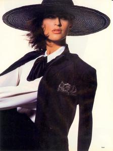 Vanessa_Penn_Vogue_US_February_1987_02.thumb.jpg.219269b06a67f49e05a24a92f75c0500.jpg