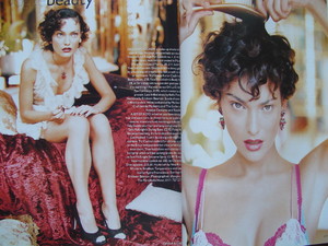 Vogue-1996-December-9-1024x768.thumb.jpg.2496fadd91cf0cf8315d1a1db6456590.jpg