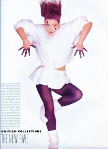 Watson_Vogue_UK_August_1984_07.thumb.jpg.496b35e5a3308dbf18d0cd65ac02ab43.jpg