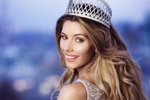contactez-camille-cerf-miss-france-2015-participer-evenements-20141-e1420630262766.jpg