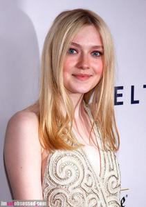 dakota-fanning-cory-monteith-and-more-step-out-for-glaad-media-awards-202689635.jpg