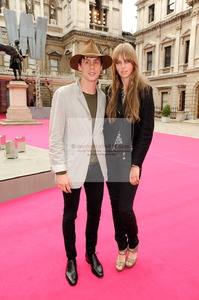 edie_DON-SAF-015_royal_academy_9jun10_donfeatures.thumb.jpg.25d77b9b8cbea7e6b5be3f6c18f456ac.jpg