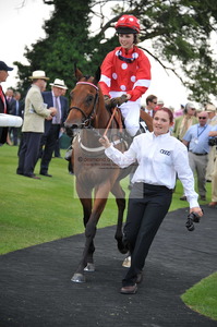 edie_DON-SIN-424_glorious_goodwood_28jul11_donfeatures.thumb.jpg.40876d19f94526ca00f2e090800f6cb3.jpg
