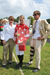 edie_DON-SIN-543_glorious_goodwood_28jul11_donfeatures.thumb.jpg.6c0d19b646c080648cd2f7011bd79a33.jpg