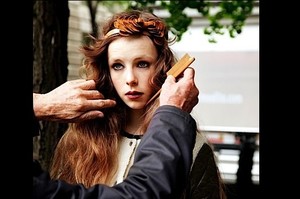 edie_ochirly_aw12_autumn_bts_ochirly_6.thumb.jpg.f9b766414fee9885078ce2464599730a.jpg