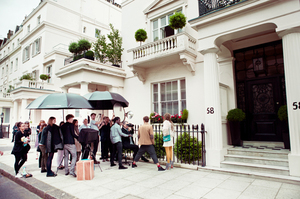 edie_ochirly_aw12_winter_bts_ochirly_18.thumb.jpg.5c4b84b08ad2d5a24aa5486967e3dcfe.jpg