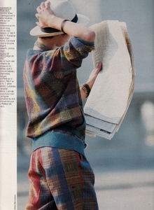 elle_fr_11_june_1984_12.thumb.jpg.5a21df9846086983059c25c58a9acaab.jpg