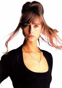 elle_fr_27_apr_1987_16.thumb.jpg.ee2c6329c59f82963674b0dbcb55b5c7.jpg