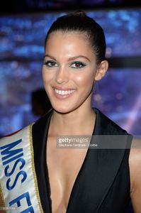 iris-mittenaere-attends-the-etam-show-as-part-of-the-paris-fashion-picture-id610821388.jpg