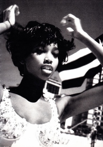 marie_claire_italia_mar_1991_74.thumb.jpg.54e8e5c45a3863de24552957699e0a6c.jpg