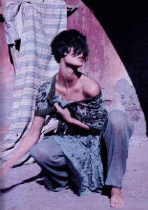 marie_claire_italia_march_1990_33.thumb.jpg.475c41afa43c94724fa4631fe331611e.jpg