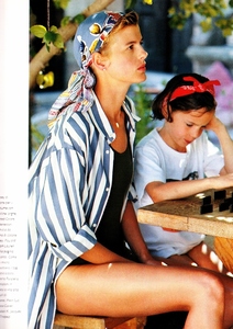 marieclaire_italia_june_1990_9.thumb.jpg.1c771e32d3d579cfdc7ee053afaaa6d2.jpg