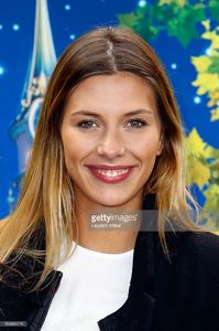 miss-france-2015-camille-cerf-attends-la-foret-de-lenchantement-show-picture-id509881216.jpg