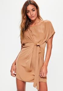nude-tie-waist-turn-up-sleeve-shift-dress.thumb.jpg.07a2b4ad0d5445af522fa9dfc05d436d.jpg