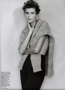uk_vogue_nov_1990_4.thumb.jpg.28a20931ccb572b5688d6107b8cfd4b1.jpg