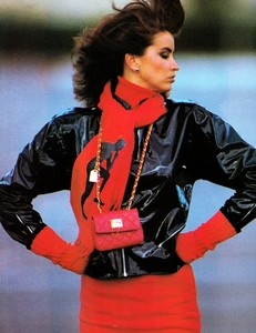 us_elle_nov_1986_30.thumb.jpg.45fa244fe13c40c1096f2af80b751be1.jpg