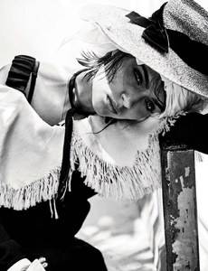vogue-germany-june-2017-josephine-skriver-by-giampaolo-sgura-09.jpg