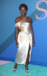 0001_lupita_28229.jpg