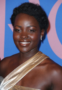 0001_lupita_28629.jpg