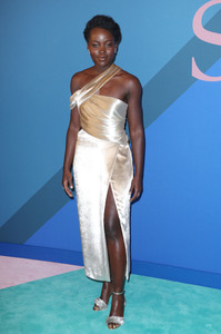 0001_lupita_28829.jpg