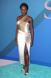 0001_lupita_28929.jpg