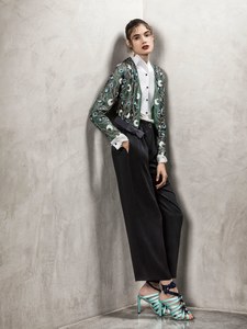 08-Giorgio-Armani-Resort-18.thumb.jpg.dc3fd819b25604adfe16e25e33bad8a7.jpg