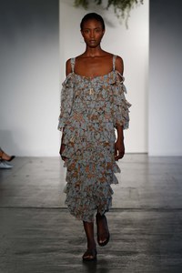 10-zimmermann-resort-2018-lookbook.thumb.jpg.3c71aa89f4811ae9c6a1d58783a447e4.jpg