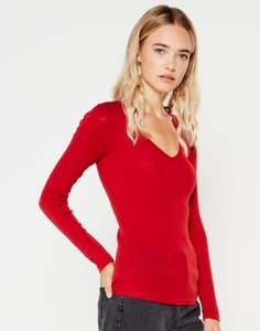 100-merino-v-neck-top-cherry-cola-detail-tl107971x1.jpg