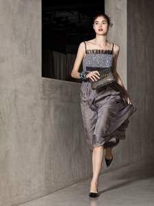 13-Giorgio-Armani-Resort-18.thumb.jpg.75a748ec853572a8431f1d5074eaaea4.jpg