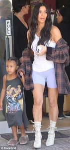41A6DA6B00000578-4630392-Mama_bear_behind_her_Also_with_Kim_was_her_mother_Kris_Jenner_wh-a-21_1498168142516.jpg